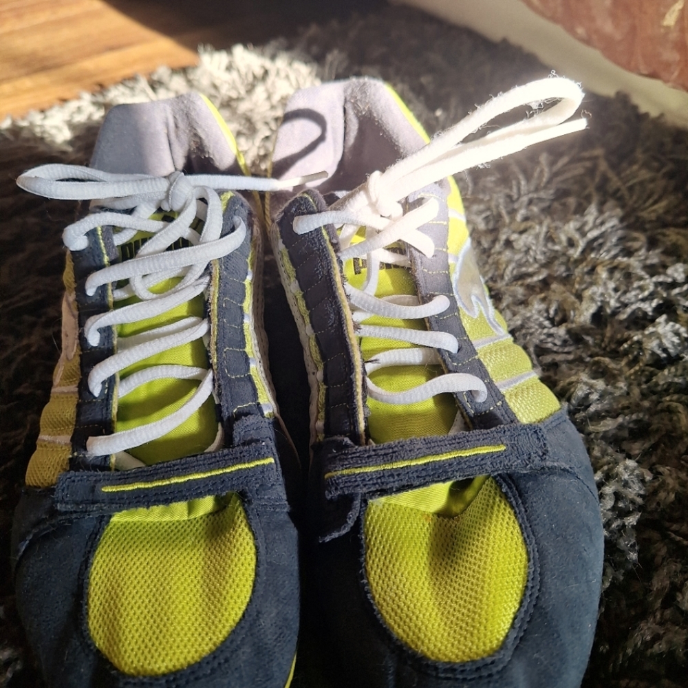 Puma shoes